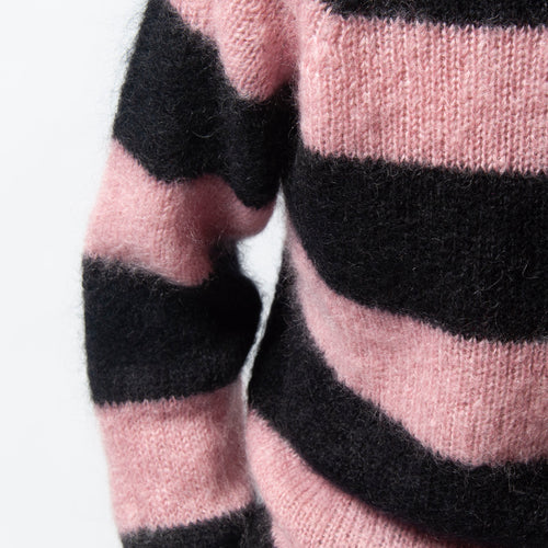 Hunting Lodge Moishe Mohair Editorial