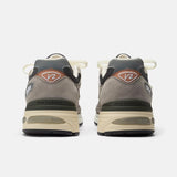 U991GC2   Made in UK - Elephant Skin/Cork/Dark Gull Grey