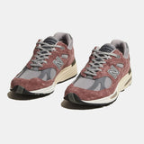 U991MA2  Made in UK - Rose Taupe/Alloy