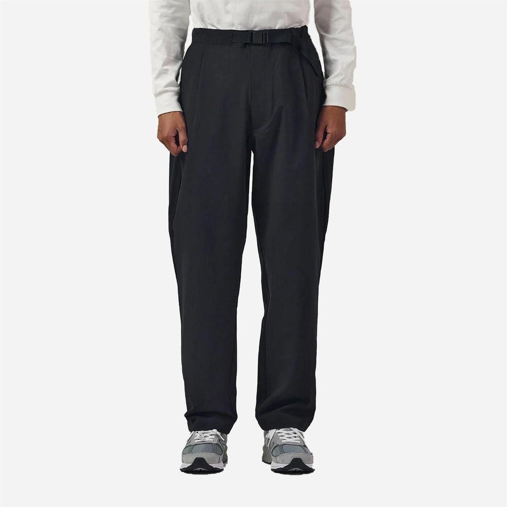 One Tuck Tapered Stretch Pants - Black